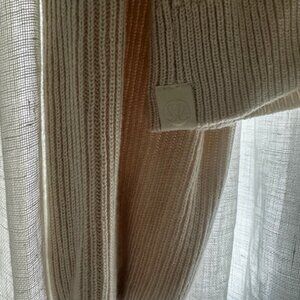 Lululemon sweater